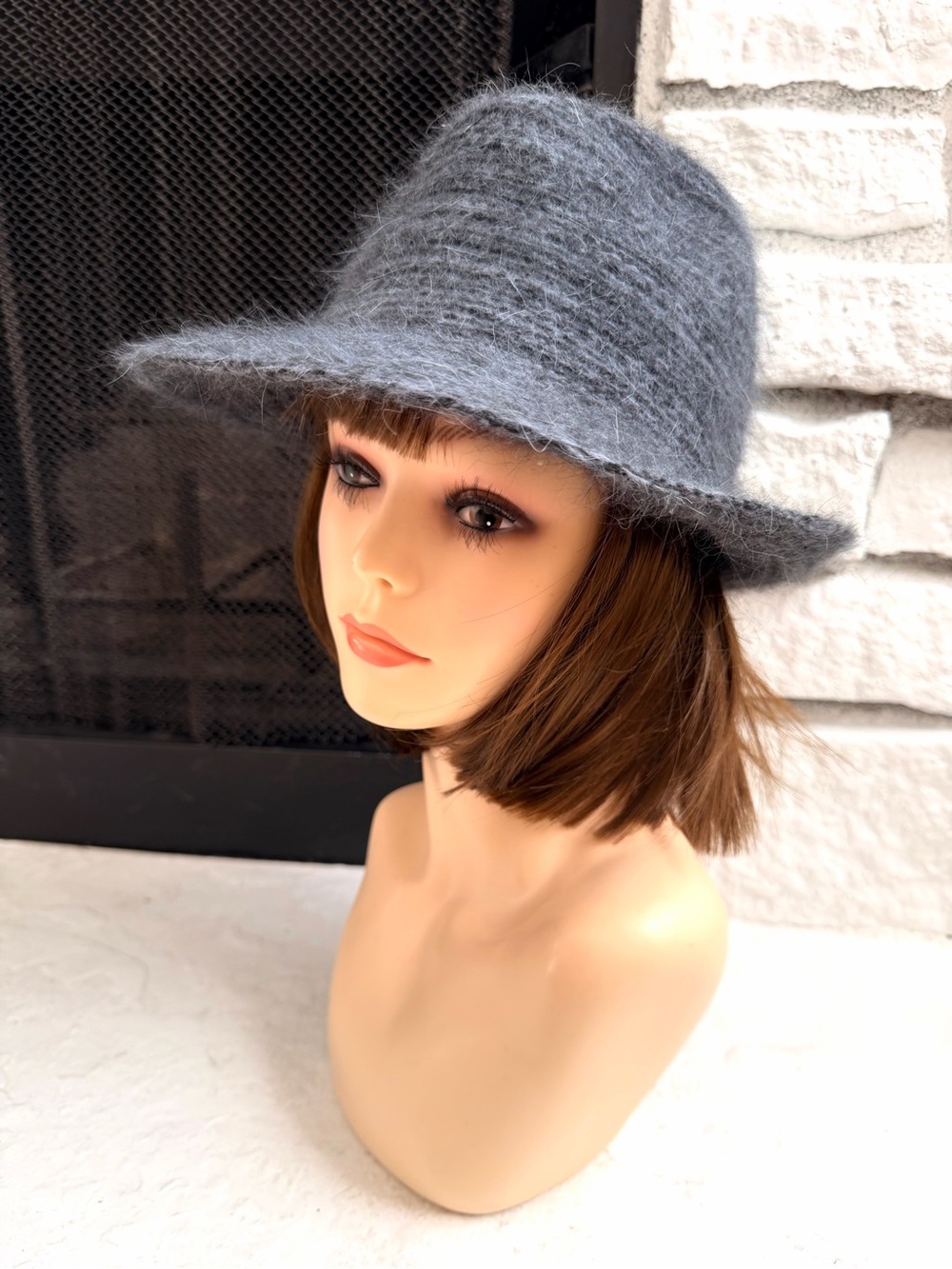 Wallaroo Fiona Gray Fuzzy Cloche Bucket Hat Soft Knit Winter Womens